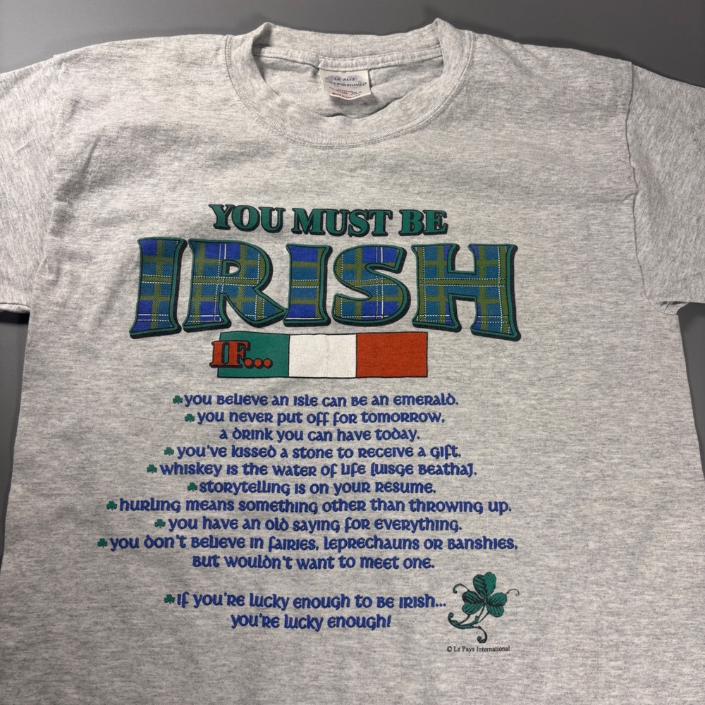 Vintage Irish Novelty T-Shirt Made USA Le‎ Pays International Gray Medium